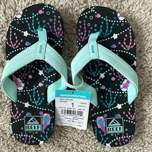 NWT Reef Girls Flip-flops, Size 1